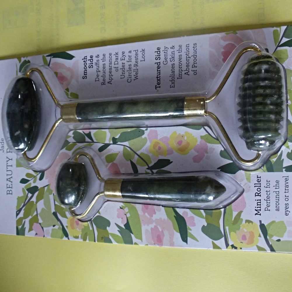 Jade Beauty Roller Set Natural Crystal Stones